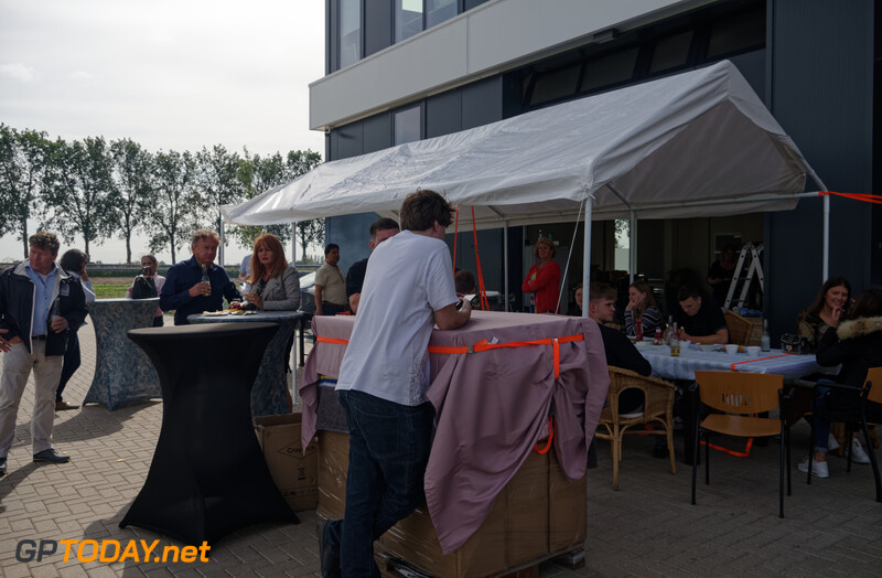 gallery detail picture